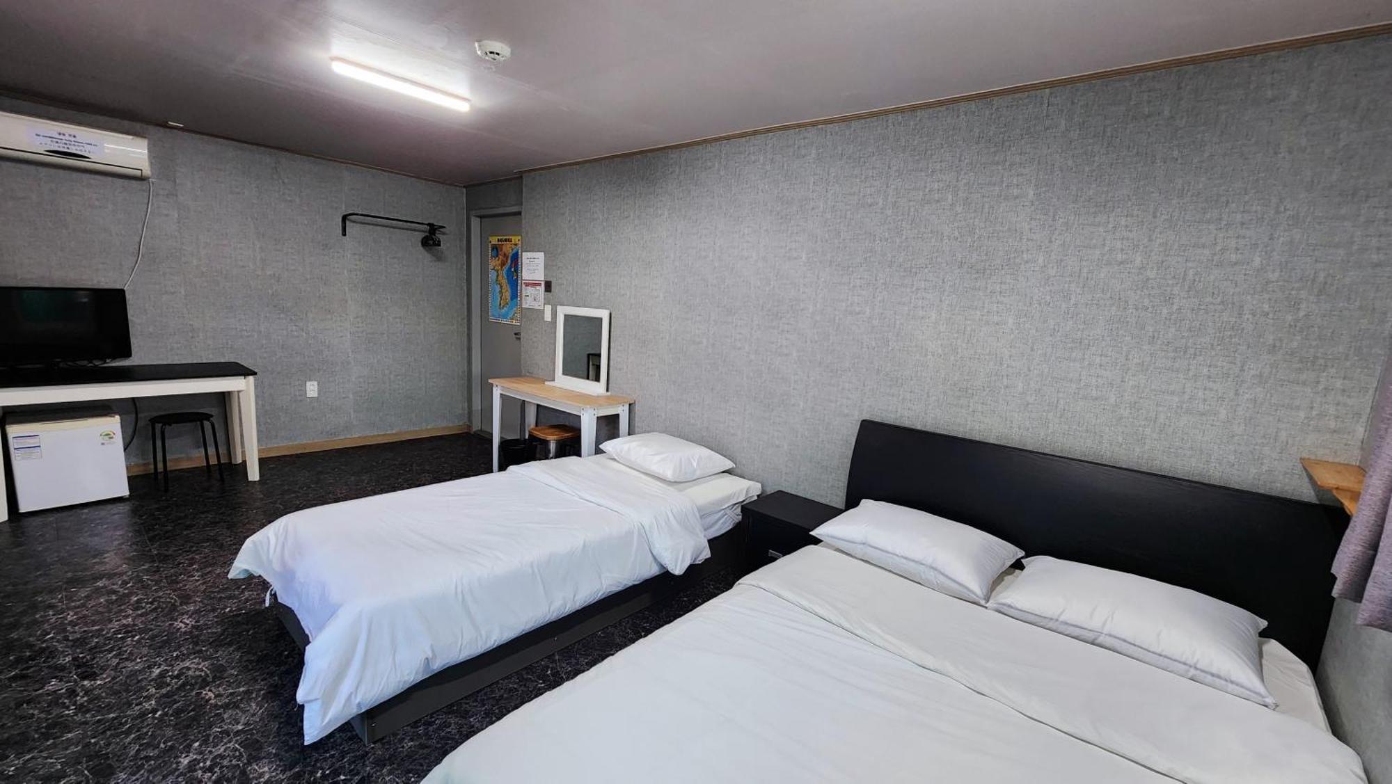 Hotel 1012 House Namsan Seul Esterno foto