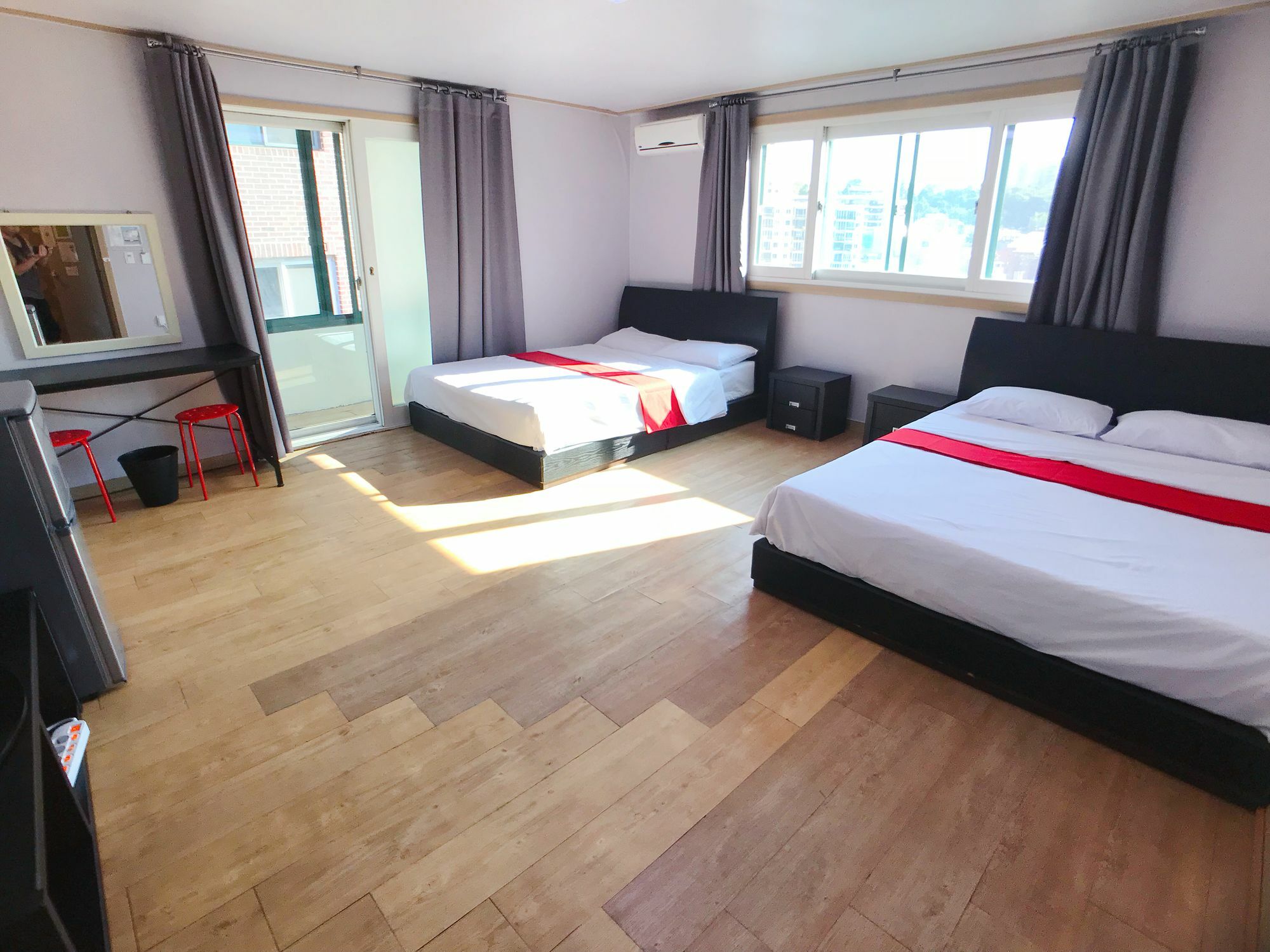 Hotel 1012 House Namsan Seul Esterno foto